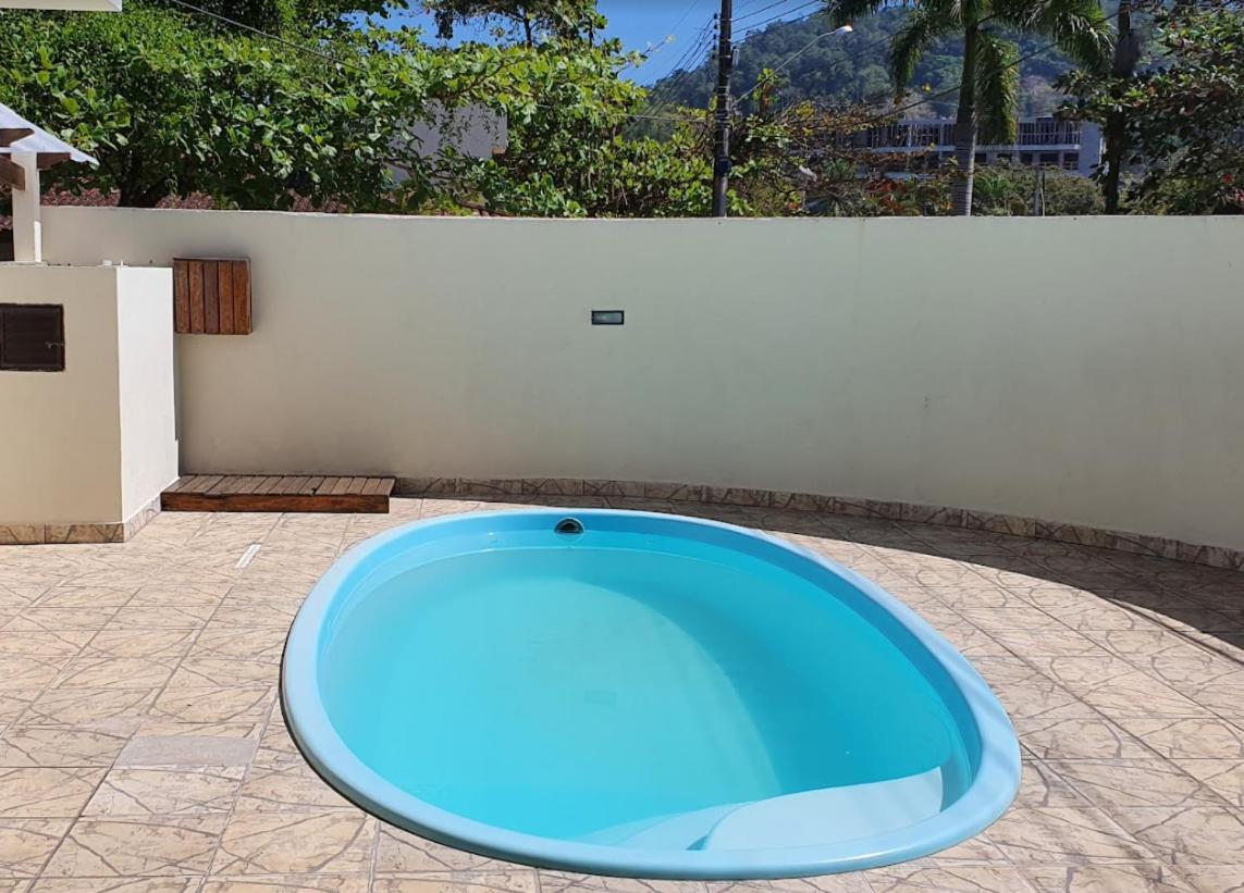 Apartamento A 30 Metros Da Praia Das Toninhas Ubatuba Exterior photo